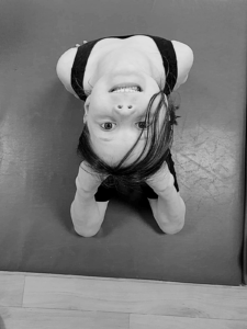 acro back bend