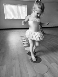 Toddle toes girl